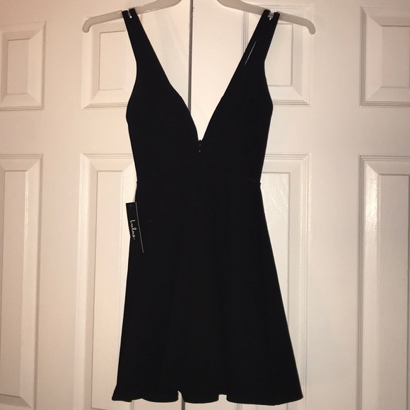 Lulu’s LBD Cute Short Black Dress - never worn! - Picture 2 of 8